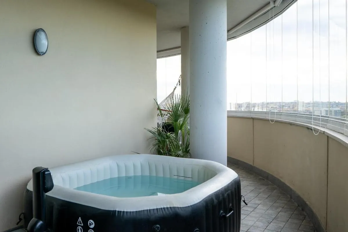 Elegant Panoramic Apartment With Jacuzzi Roma