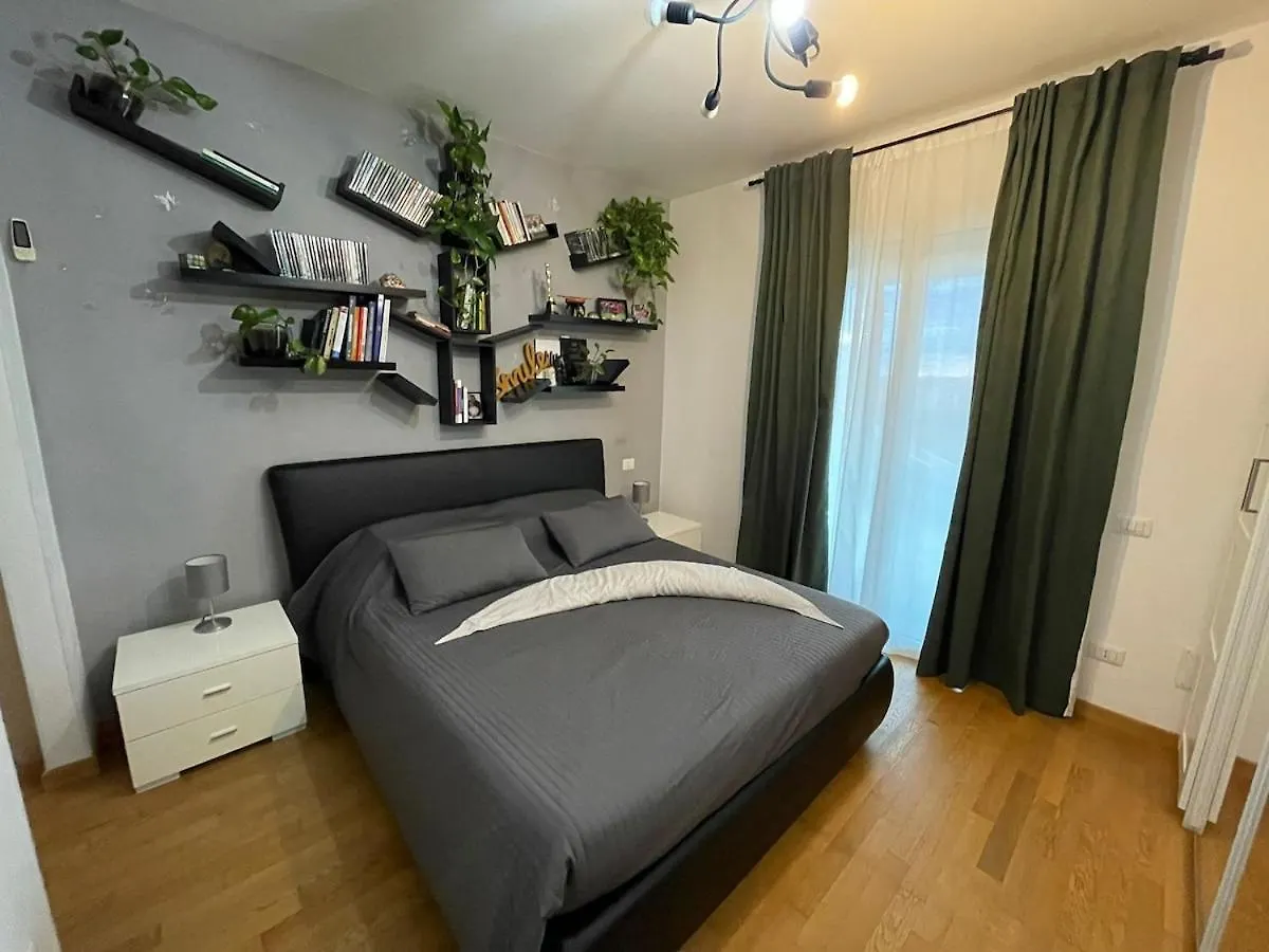 Elegant Panoramic Apartment With Jacuzzi Rome Italy